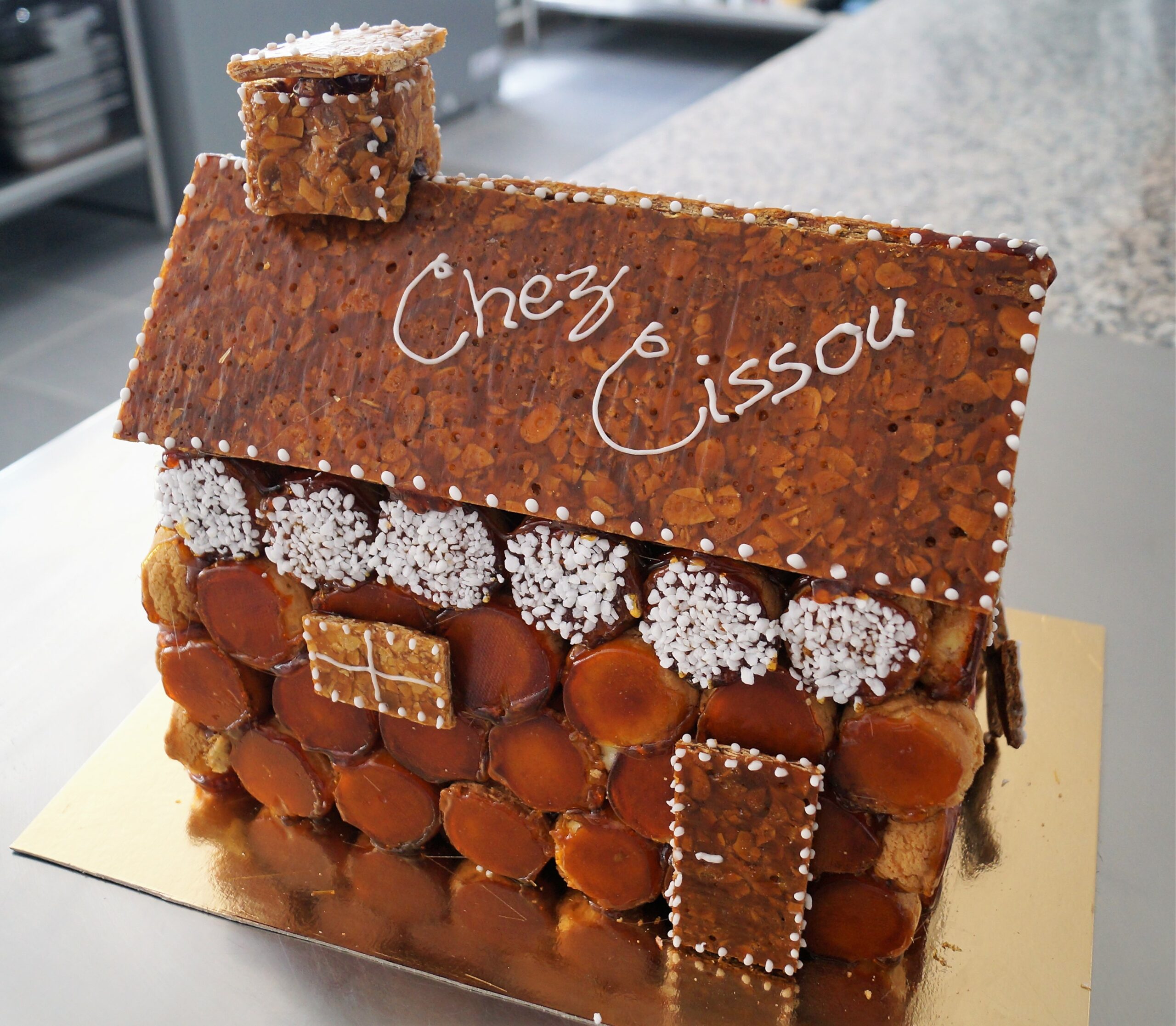 Pièce montée maison